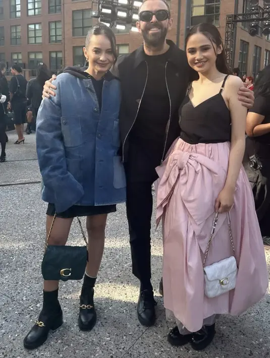 Keduanya memiliki personal style yang begitu berkarakter.  [Foto: Instagram/ Syifa Hadju]