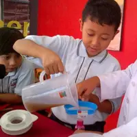 Tidak hanya mengharumkan nama kota Semarang di Korea Selatan, bocah SD ini juga membuat bangga Indonesia.
