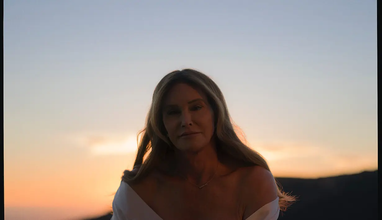 Dalam sebuah interview, Caitlyn Jenner sendiri sudah tak lagi bicara dengan Kris selama setahun dan Khloe selama dua tahun. (instagram/caitlynjenner)