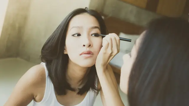 5 Tren Makeup Hits di Media Sosial, Berani Bereksperimen?