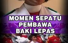 Momen Sepatu Pembawa Baki Lepas