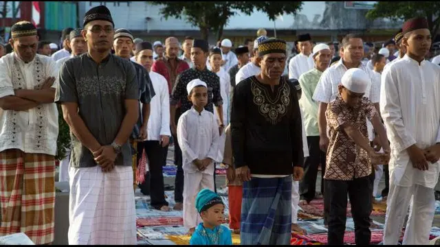  Pimpinan Pusat (PP) Muhammadiyah mengeluarkan maklumat bahwa Hari Raya Iduladha jatuh pada Rabu 23 September 2015.  Menanggapi perbedaan Idul Adha ini,  Rais Aam Pengurus Besar Nahdlatul Ulama (PBNU) Maseru Amin menilai perbedaan waktu perayaan 2 hari be