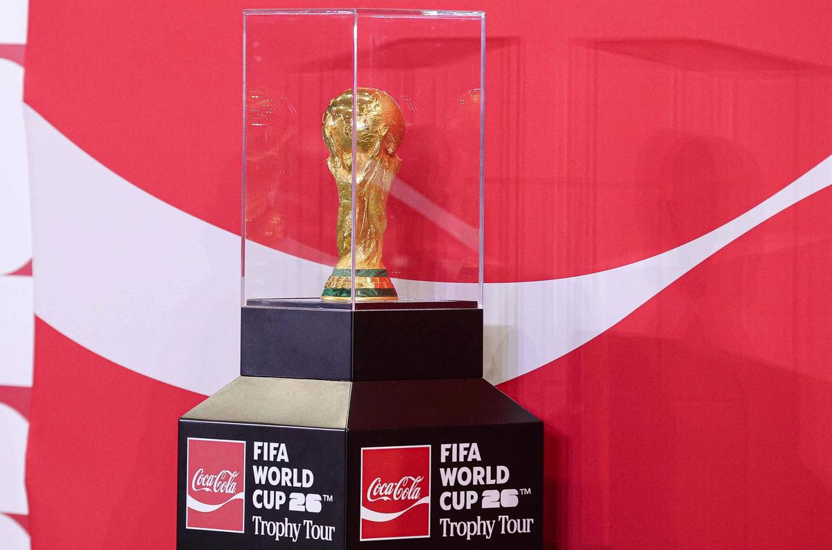 FOTO: Trofi Piala Dunia Bisa Dilihat Langsung oleh Publik di Jakarta Convention Center