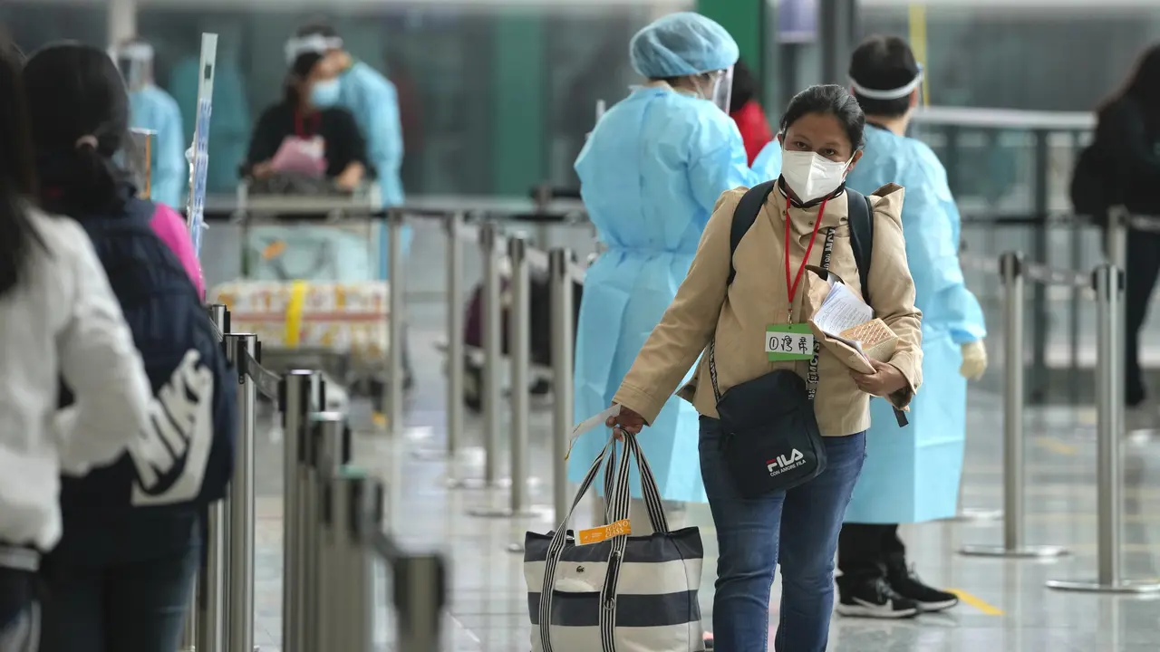 Hong Kong Cabut Larangan Penerbangan Asing
