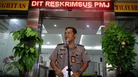 Kabid Humas Polda Metro Jaya Kombes Argo Yuwono memberikan keterangan pers terkait status tersangka Firza Husein di Polda Metro Jaya, Jakarta, Selasa (16/5). (Liputan6.com/Johan Tallo)