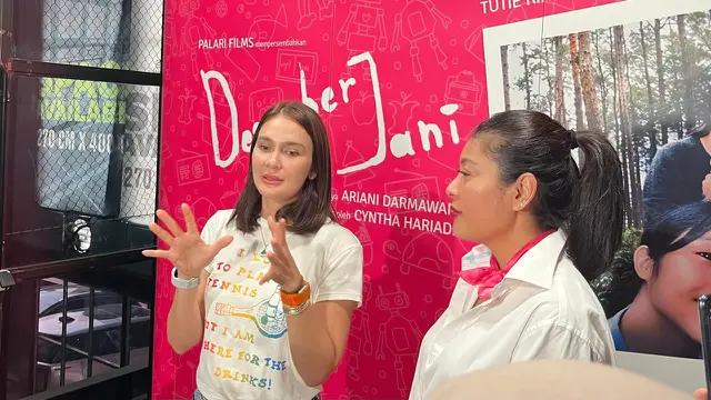 Luna Maya dan Sigi Wimala dalam konferensi pers trailer film "Desember Jani" di kawasan Jakarta pada (14/9/2026)/ (Liputan6.com/Afradhiya N. R)
