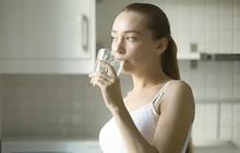 Tak Sekadar Hilangkan Dahaga, Minum Air Cukup Juga Jaga Kesehatan Jantung
