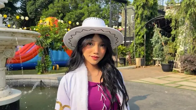 Gaya Fuji Tampil sebagai Nico Robin di Pesta Ulang Tahun Gala Sky, Cantiknya Mirip