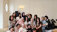 Ayu Dewi Rayakan Ulang Tahun Bareng Geng Cendol, Manis Serba Pink
