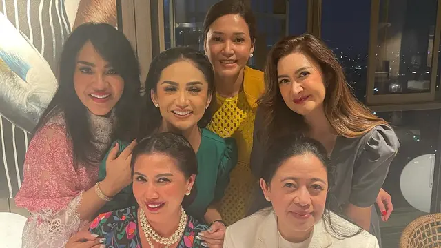 7 Potret Ulang Tahun Nafa Urbach Bareng Sahabat, Dihadiri Puan Maharani