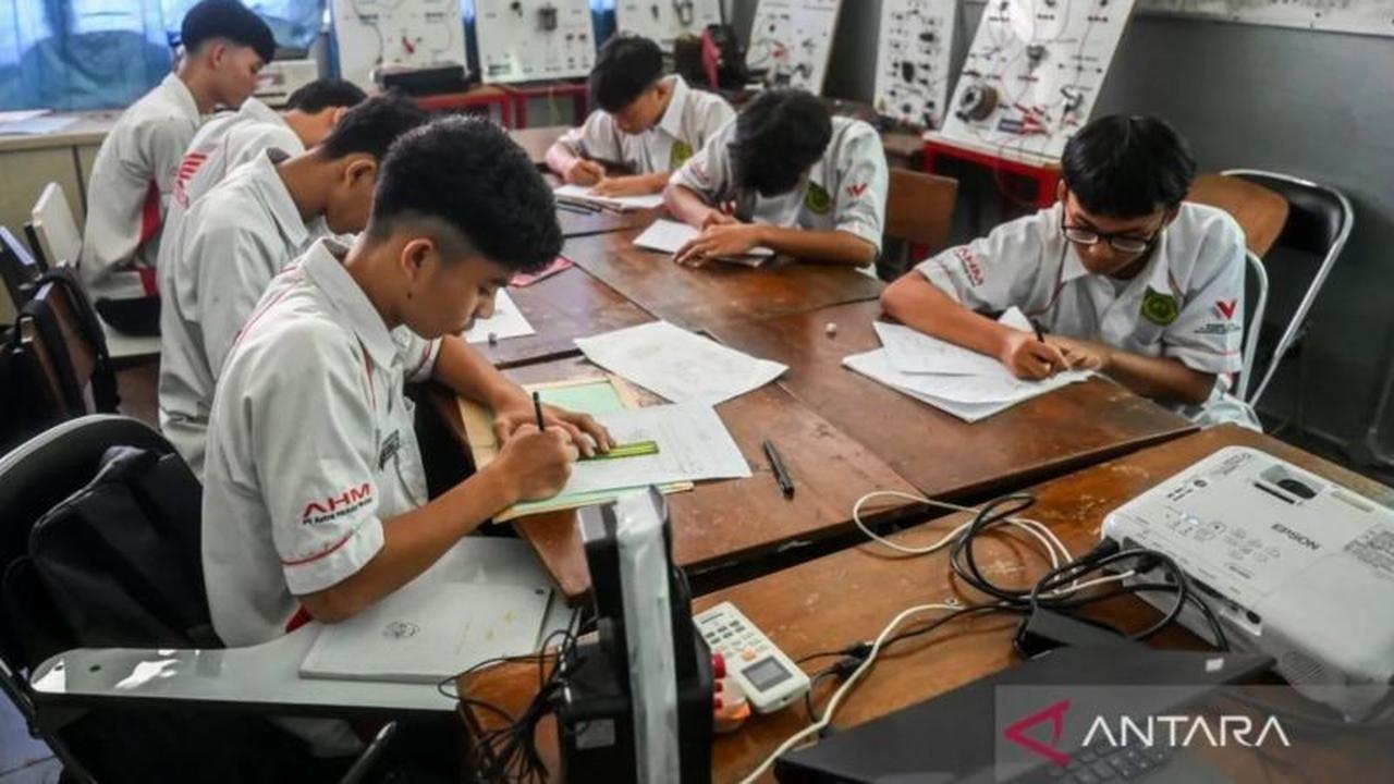 Gubernur Pramono Harap Program Sekolah Swasta Gratis DKI Jakarta Tekan Rasio Gini