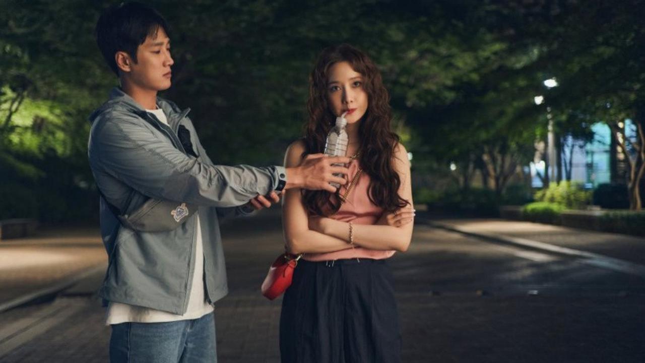 Daftar Lengkap Film Korea yang Dibintangi Yoona SNSD, dari Exit hingga Terbaru Pretty Crazy
