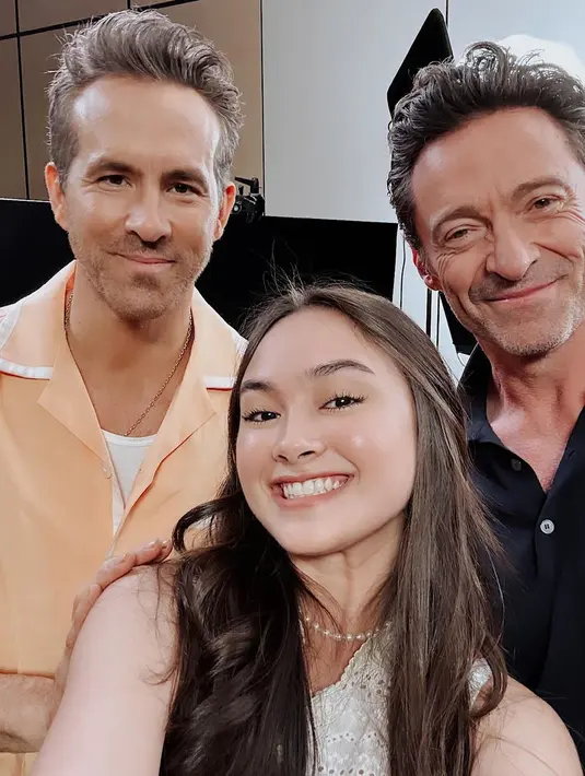 <p>Aktris cantik Indonesia Caitlin Halderman baru saja melakukan wawancara dengan dua aktor Deadpool &amp; Wolverine, Ryan Renolds dan Hugh Jackman. [Foto: Instagram/caitlinhalderman]</p>