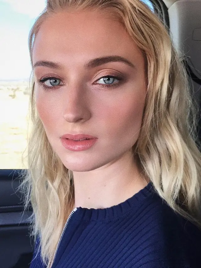Sophie Turner Beberkan Detail Makeup Pernikahannya