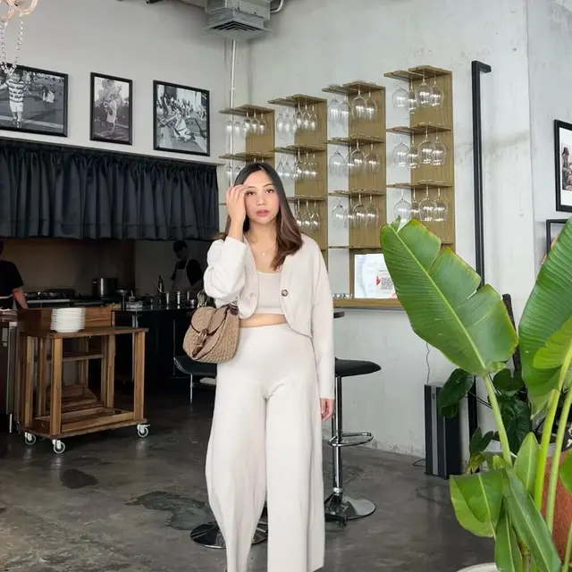 6 Potret Winona Willy Pasca 2 Bulan Melahirkan, Kembali Langsing Bak ABG
