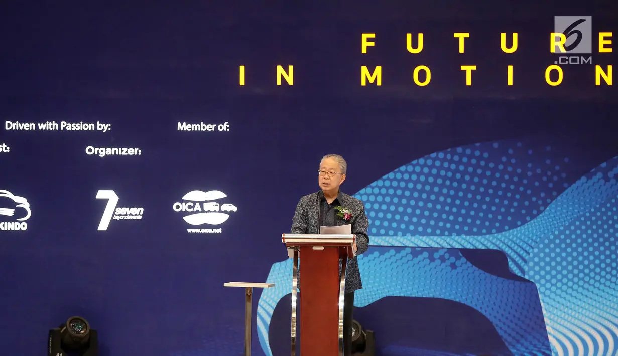 Ketum GAIKINDO Yohannes Nangoi memberikan sambutan dalam pembukaan pameran Gaikindo Indonesia Internasional Auto Show (GIIAS) 2019 di ICE BSD, Serpong, Tangerang, Kamis (18/7/2019). Tahun ini pameran otomotif terbesar di Indonesia tersebut mengusung tema Future in Motion. (Liputan6.com/Fery Pradolo)