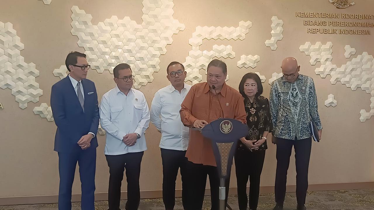 Pemerintah Klaim Indonesia Jadi Negara Pertama yang Diundang AS Bahas Tarif Impor, Menlu hingga Menkeu Akan Bertolak ke Washington