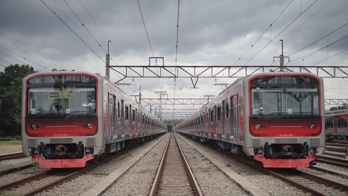 KAI Commuter Operasikan 2 KRL Baru Made in Indonesia untuk Rute Bogor