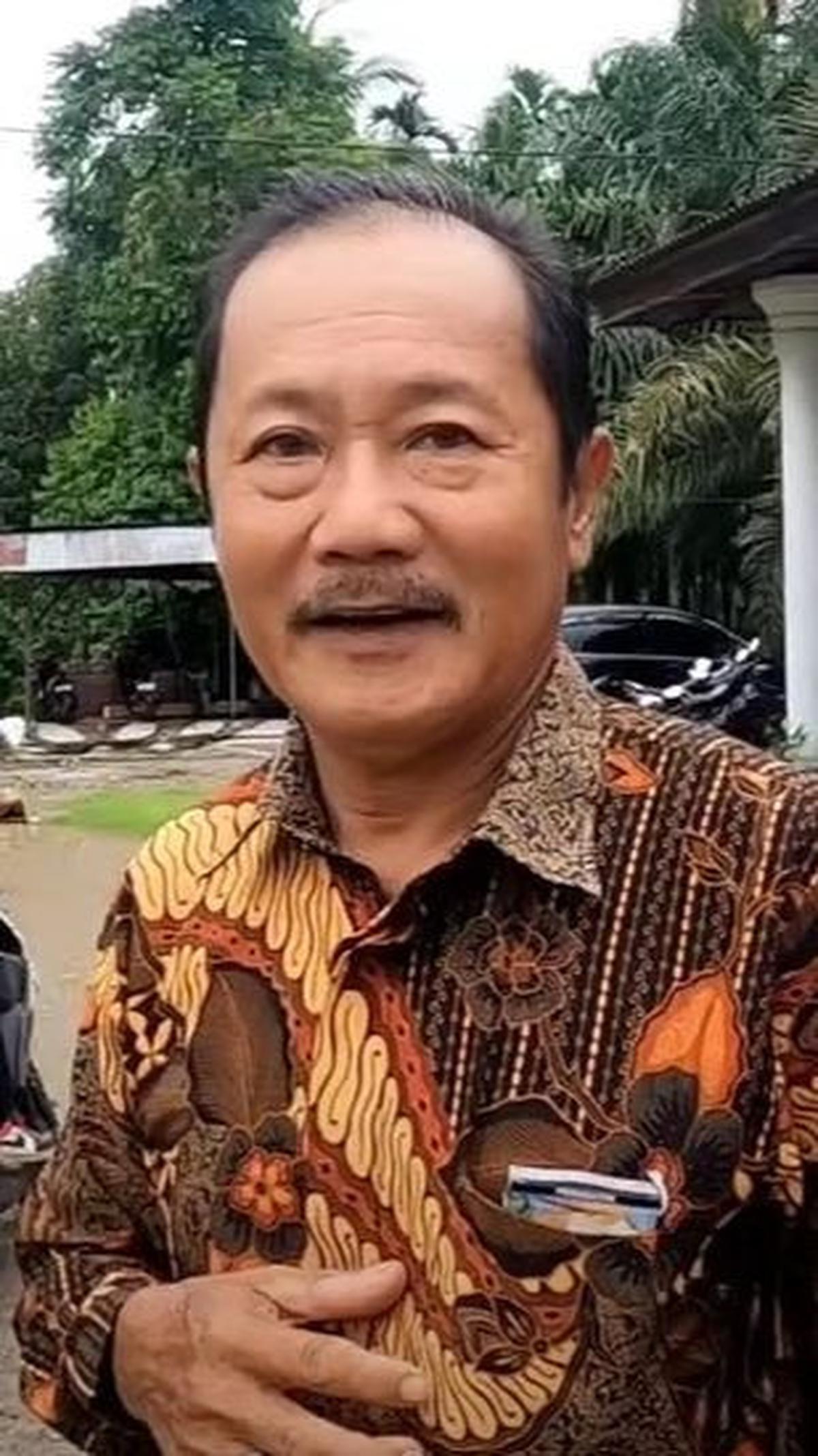 "Dulu mulanya bekerja, berdagang orang Nias di sini ada 500 Kepala Keluarga kalau jiwa lebih kurang 1.000 lebih sudah turun temurun," kata salah satu jemaat Gereja BNKP Houlani.<br>