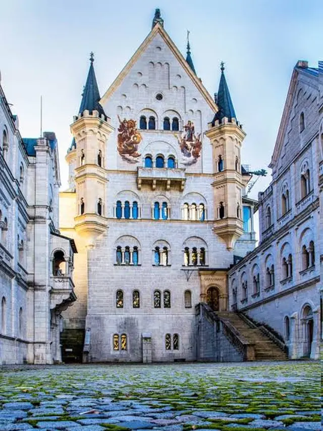 Keindahan Neuschwanstein Castle (sumber: neuschwanstein.de)