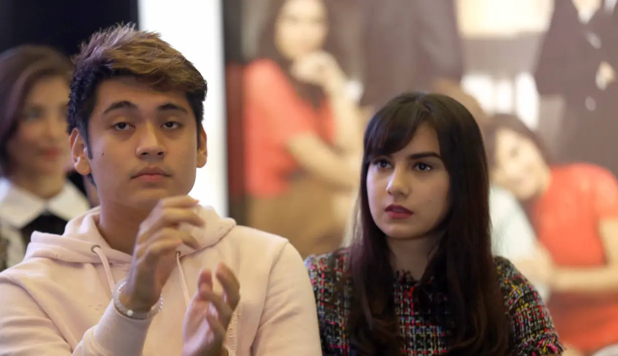 Tidak sabar melihat penampilan Giorgino Abraham dan Irish Bella? Jangan khawatir karena keduanya akan menemani penonton setia SCTV dalam sinetron berjudul Berkah Cinta yang akan mulai tayang pada 20 Februari 2017. (Nurwahyunan/Bintang.com)