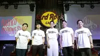 Yovie Widianto bersama para musisi meluncurkan 'Hatiku Indonesia'. (Fimela.com)