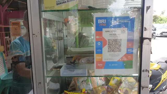 Rental Motor hingga Jual Es Teh, Usia 72 Tahun Tak Jadi Penghalang Jalankan Usaha