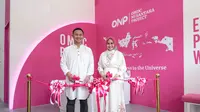 Dokter Gigi Oktri Manessa dan Toto Syarief meresmikan OMDC Point.