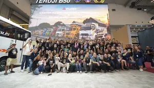 Canter Mania Geruduk Booth Fuso di GIIAS 2026, Canter Extra-Long Bus Jadi Sorotan