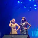 Kehangatan Naura Ayu dan Neona di Showcase Cerita Penuh Cahaya, Sampai Bahas Problem Cinta