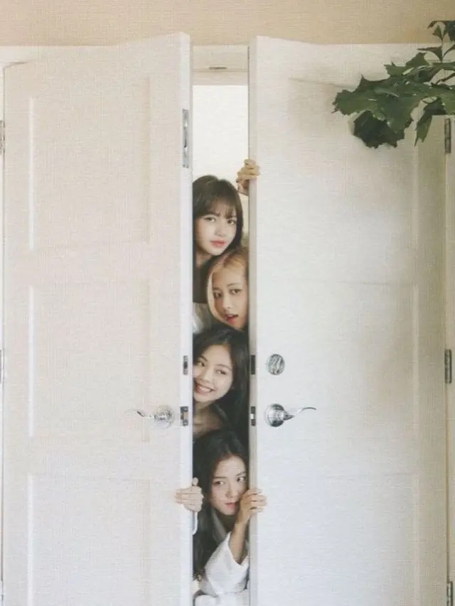 BLACKPINK (Instagram/jennierubyjane)