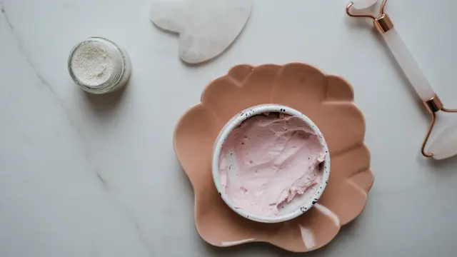 Tips Hilangkan Beruntusan di Dahi dengan Masker Madu dan Garam, Viral di Tiktok