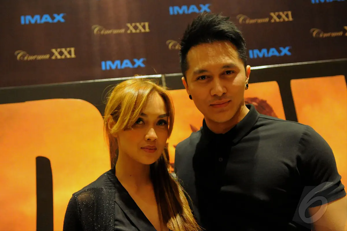 Demian Makin Mesra dengan Sara Wijayanto