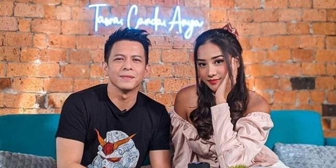 Anya Geraldine ke Paris Bareng Ariel NOAH, Langsung Ramai Diwanti-Wanti Warganet