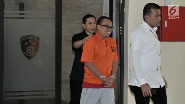 Mustofa Nahrawardaya