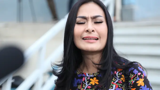 [Bintang] Iis Dahlia