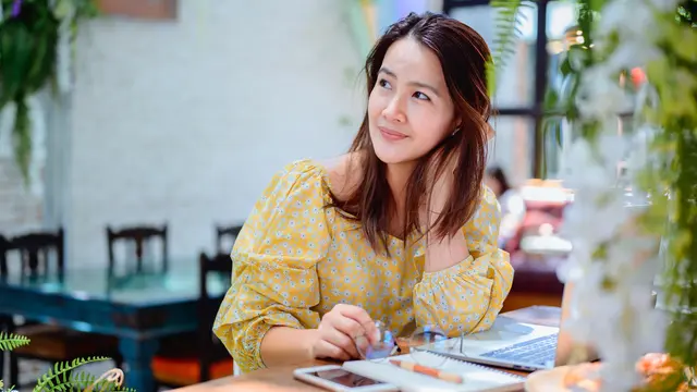 wanita oktober pesan semesta