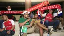 Selain penggemar Manchester United, kegiatan nonton bareng juga dimeriahkan oleh Arsenal Supporter Indonesia (AIS) regional Jakarta Utara. (Bola.com/Vitalis Yogi Trisna)