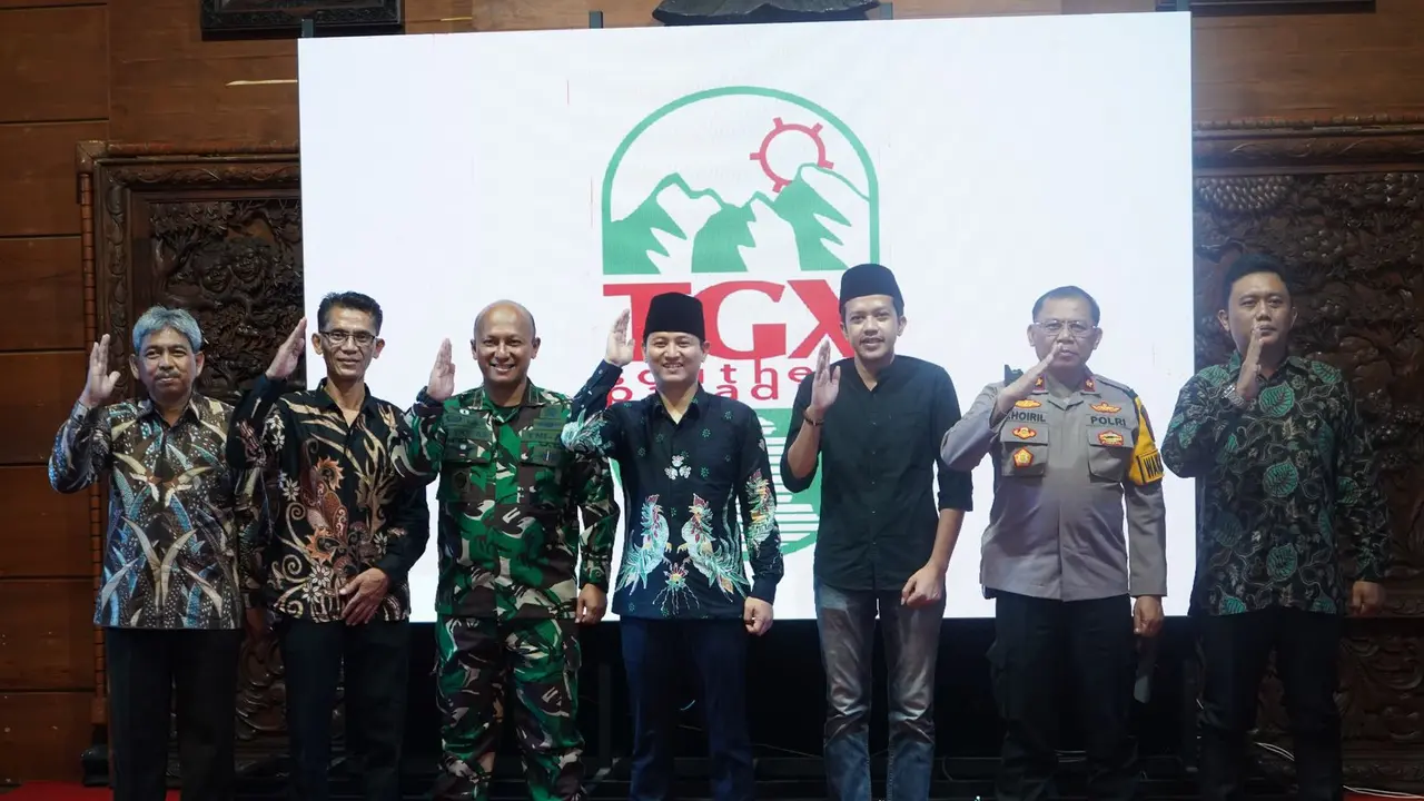 Bupati Trenggalek, Mochammad Nur Arifin melaunching branding baru daerahnya "TGX Southern Paradise" di Pendopo Manggala Praja Nugraha. (Istimewa)