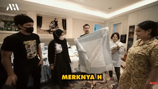 Aurel Hermansyah - Nagita Slavina (Foto: YouTube)