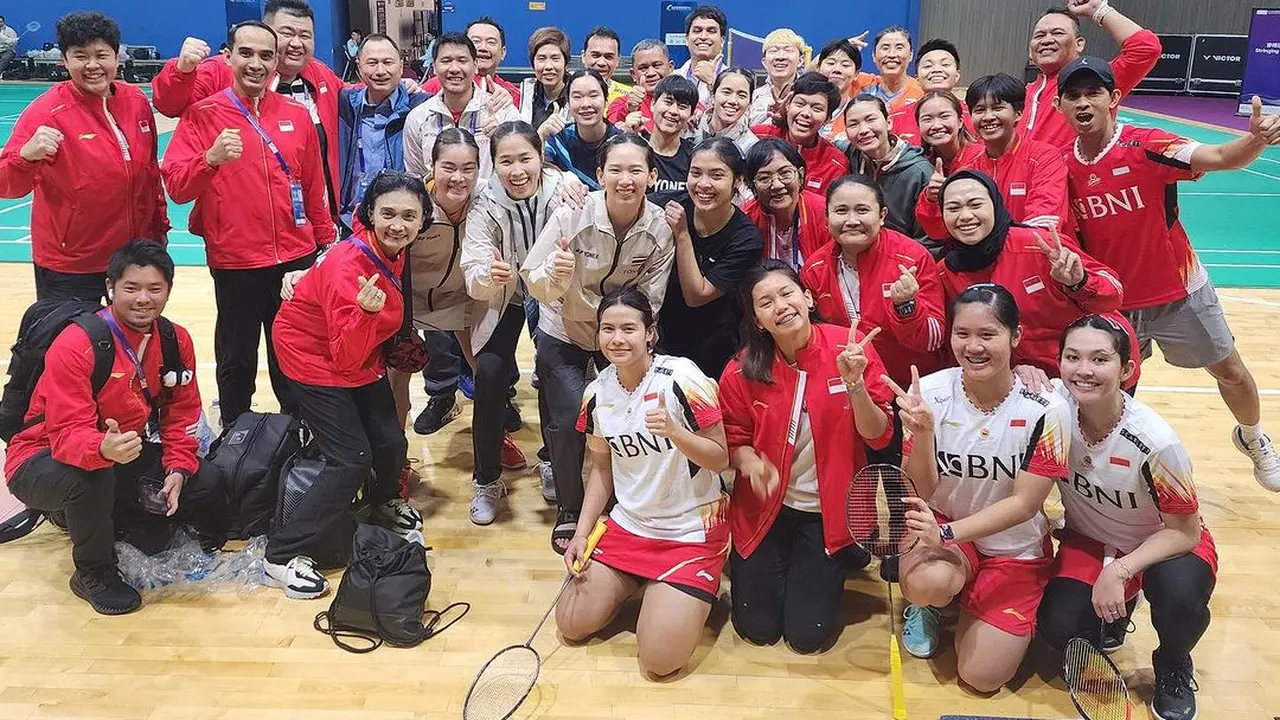 Menteri Pemuda dan Olahraga Republik Indonesia atau Menpora RI Dito Ariotedjo mengapresiasi perjuangan tim regu putri Indonesia usai berlaga pada ajang Uber Cup 2024 (Piala Uber 2024).