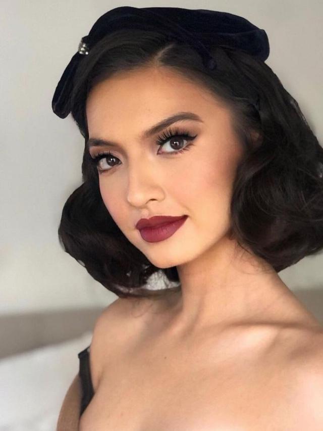 6 Gaya Raline Shah dengan Gaya Vintage Ini Menawan