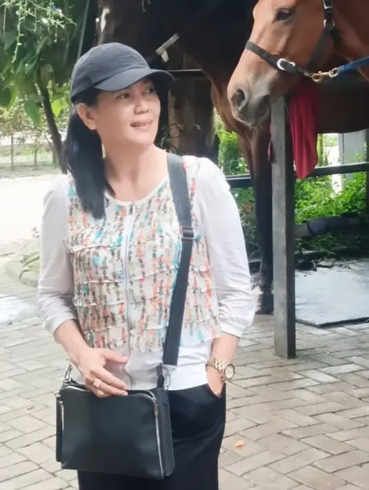 [Instagram/helsi_herlinda]