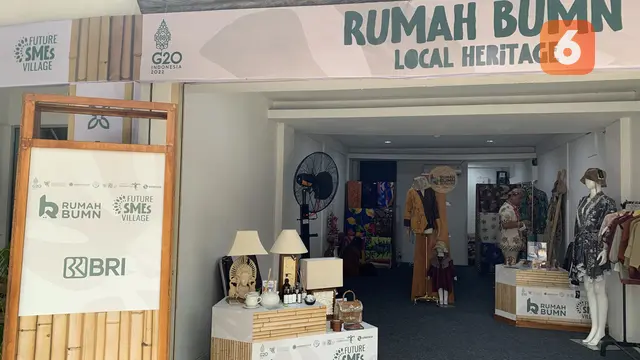 Rumah BUMN menjadi wadah bagi para pelaku UMKM lokal dan membantu membuka jalan untuk mempromosikannya ke pasar global lewat acara SMEs Future Village, side event G20 di Nusa Dua, Bali. (Liputan6.com/Benedikta Miranti)