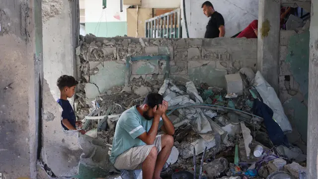 Sekolah Gaza yang Tampung Pengungsi Hancur Diserang Israel, 33 Orang Tewas