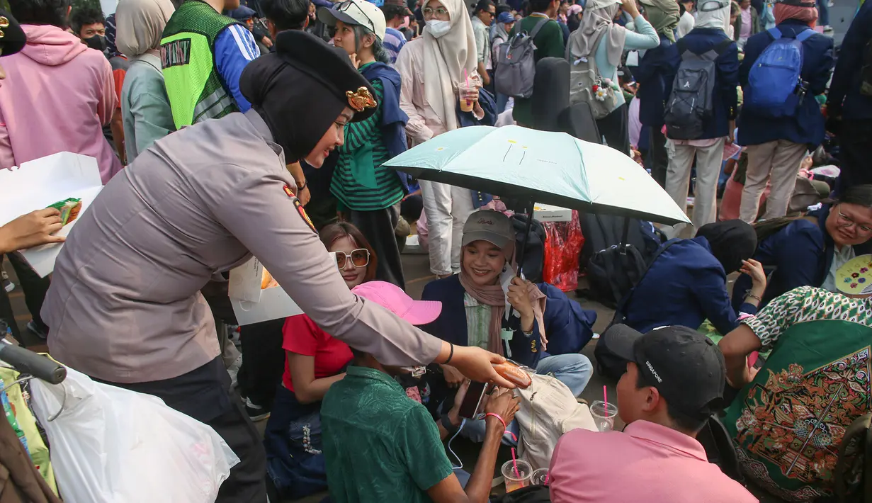 Sementara, untuk delapan poin tuntutan lain, pemerintah diberi waktu satu tahun. (merdeka.com/Arie Basuki)