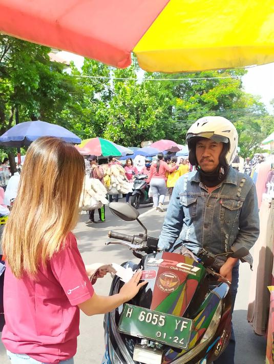 Sejumlah Limited Edition Merchandise Piala Dunia persembahan SCM Grup akan diberikan kepada masyarakat yang beruntung. (Procomm Surya Citra Media)