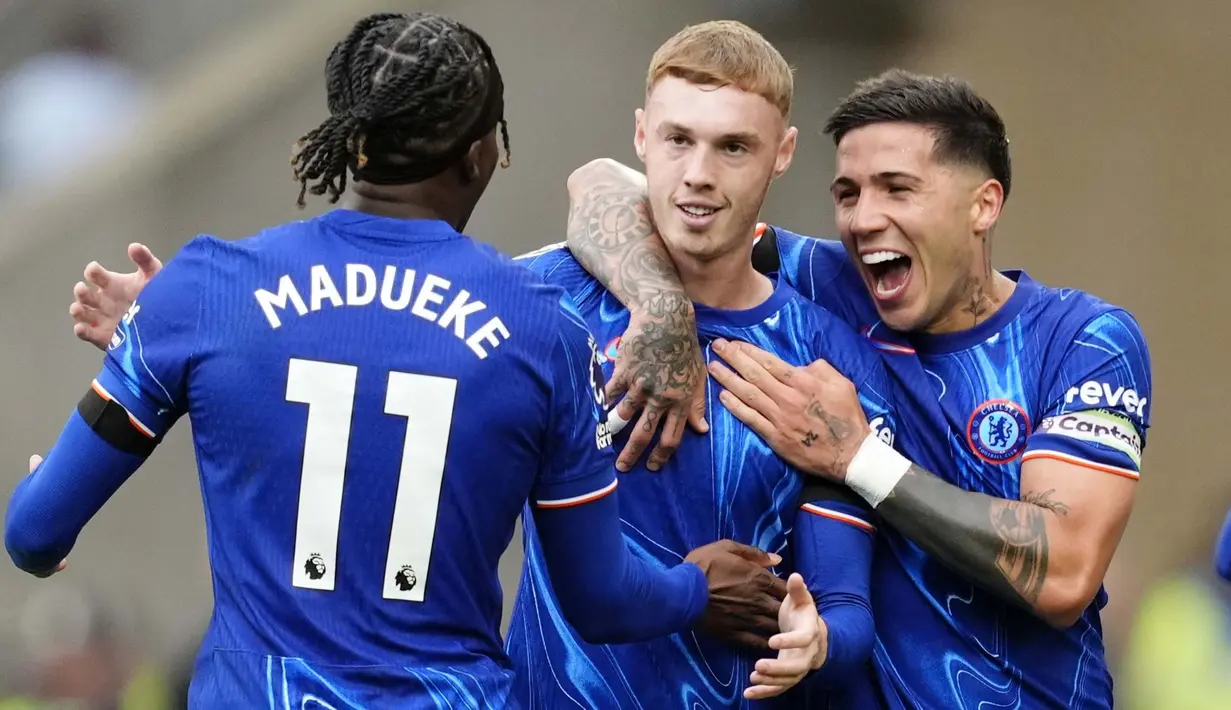 Gol Wolverhampton dicetak oleh Matheus Cunha dan Jorgen Strand Larsen. Sementara gol Chelsea dipersembahkan Nicolas Jackson, Cole Palmer, Noni Madueke, dan Joao Felix. (Nick Potts/PA via AP)