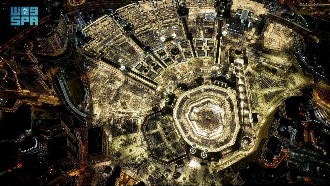 Suasana malam 21 Ramadan di Masjid Istiqlal