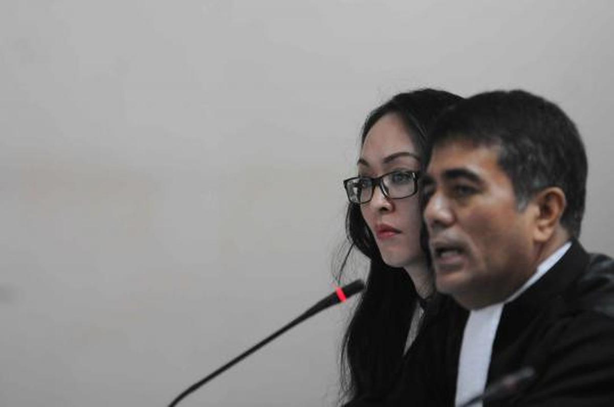 Dua wartawan foto jadi saksi sidang Angie